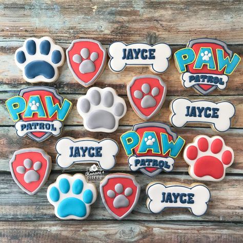 Paw Patrol Themed Birthday Party Ideas, Simple Paw Patrol Cookies, Paw Patrol Party Cookies, Paw Patrol Decorated Cookies, Paw Patrol 1st Birthday Party Boys, Paw Patrol Cookies Decorated, Paw Patrol 2nd Birthday Boy, Paw Patrol Party Ideas Food, Galletas Paw Patrol