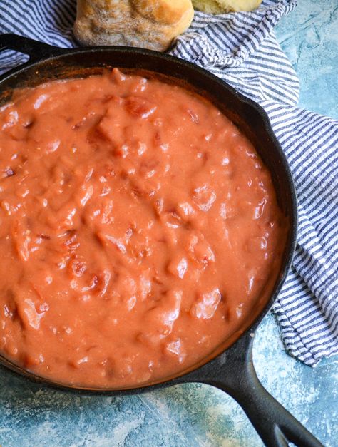 Grandma's Southern Tomato Gravy - 4 Sons 'R' Us Easy Tomato Gravy Recipe, Homemade Tomato Gravy, Tomato Gravy Recipe Southern Easy, Tomato Gravy Recipe Southern, Tomato Gravy Recipe, Homemade Gravy Recipe, Fall Eats, Recipes Southern, Fried Tomatoes