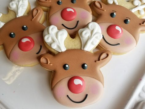 Reindeer Cookies Decorated, Christmas Reindeer Cookies, Flour Box Bakery, Themed Baking, Rudolph Cookies, Cookie Making, Royal Iced Cookies, Reindeer Cookies, Cookie Platter