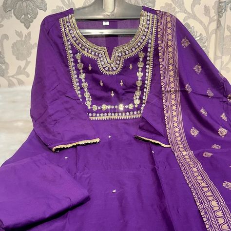 👉 Price- 999/-+ shipping 👈 *Best Reyon export Quality fabric kurti with pant and Printed Dupatta* Work- *Beautiful Heavy Sequence Embroidery & Heavy Adda hand work all over kurti* *Kurti length 46+* *pant length 38+* SIZE = *M, L, XL, XXL* Sequence Embroidery, Printed Dupatta, Pant Length, Hand Work, Quality Fabric, Embroidery, Pants, Fabric, Trousers