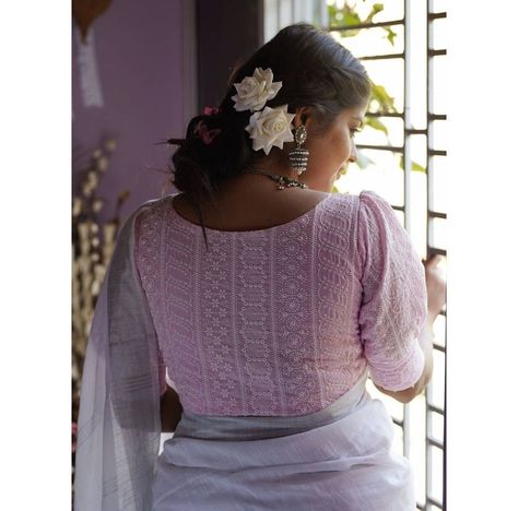 Full Cover Blouse Design, Chikankari Blouse Patterns, Lace Blouse Patterns, Lehenga Blouses, Churidar Neck, Netted Blouse Designs, Cotton Saree Blouse Designs, Simple Saree Designs, Outfits Indian