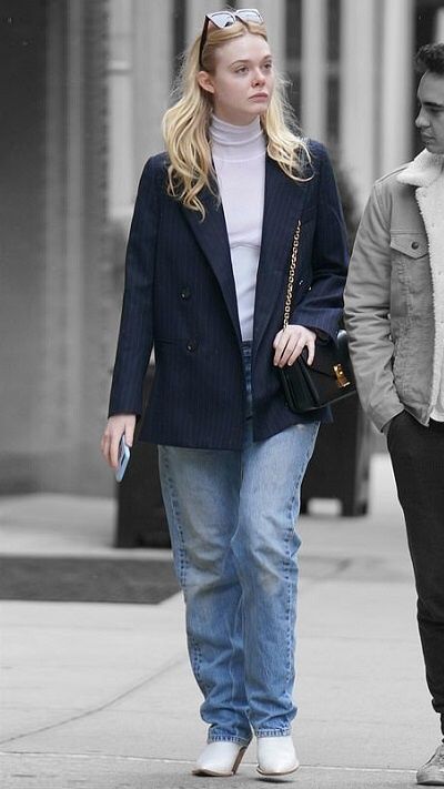 Elle Fanning Casual Style, Elle Fanning Outfits, Elle Fanning Aesthetic, Elle Fanning Street Style, Elle Fanning Style, Hadid Style, Americana Fashion, Fashion Business Casual, City New York