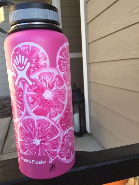 Hydro Flask Painting, Hydroflask Painting, Painted Hydroflask, Flask Painting, Hydro Painting, Hydrate Or Diedrate, Custom Hydro Flask, Flask Art, Water Bottle Ideas