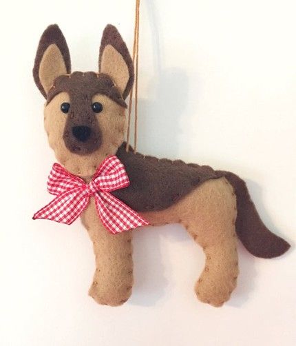 Felt Dog Ornament, Diy Felt Christmas Ornaments, Felt Christmas Decorations, Felt Dogs, Dog Crafts, Felt Patterns, Felt Decorations, 자수 디자인, Felt Christmas Ornaments