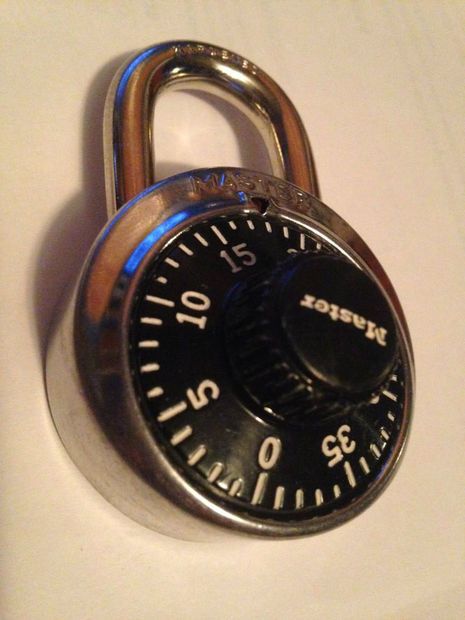 A clear explanation for unlocking a combination lock (like a Master Lock) without knowing the combination. Dark Pinterest, Pick Locks, Diy Lock, Lock Picking Tools, Locker Locks, Lock Picking, Lock Pick, Cool Gadgets For Men, Under Lock And Key