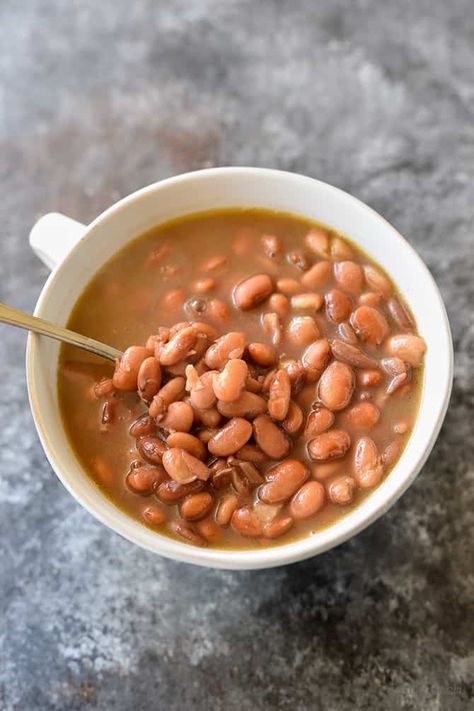 Brown Beans Recipe, Southern Pinto Beans, Southern Pinto Beans Recipe, Pinto Beans Recipe, Slow Cooker Red Beans, Dry Beans Recipe, Cook Beans, Pinto Bean Soup, Beans And Cornbread