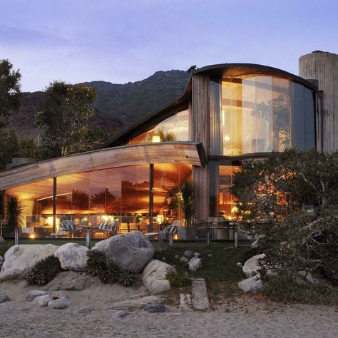 Malibu House, John Lautner, Malibu Home, Modern Architects, Organic Architecture, Modern Architecture, Architecture House, Habitat, Bungalow