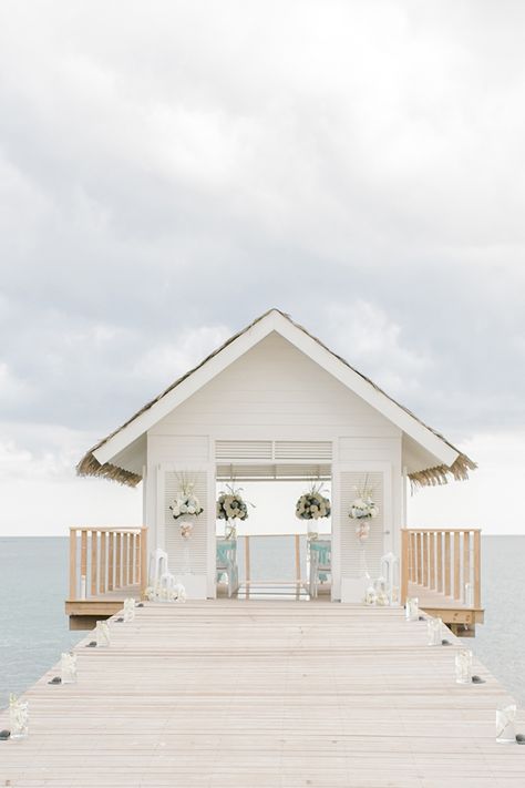 Sandals Wedding Resort Ideas, Sandals Resort Wedding, Blush Pink Theme Wedding, Gazebo Wedding Decorations, Beautiful Beginnings, Sandals South Coast, June Weddings, Sandals Resort, Beaches Resorts