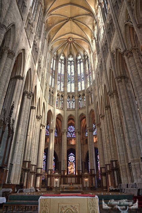 Beauvais Cathedral, Gothic Window, Gothic Windows, Romanesque Architecture, Gothic Cathedral, Architecture Old, Gothic Architecture, Choir, France