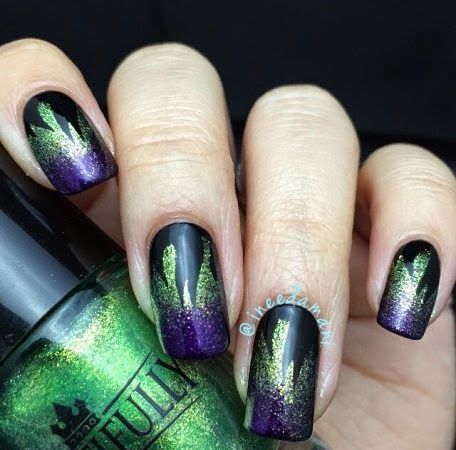 disney maleficent gradient flame nails Evil Nail Art, Maleficent Nails, Disney Princess Nails, Flame Nails, Disney Inspired Nails, Nail Vinyls, Disney Maleficent, Simple Acrylic Nails, Garden Route