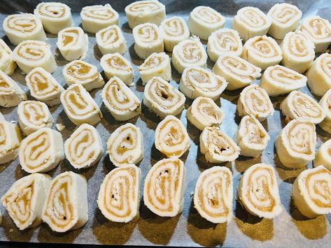 Peanut Butter Rolls Recipe 3 Ingredients, Peanut Butter Rolls Recipe, Peanut Butter Roll Candy, Creamsicle Fudge Recipe, Peanut Rolls, Butter Roll Recipe, Easy Homemade Biscuits, Butter Roll, Low Acid Recipes