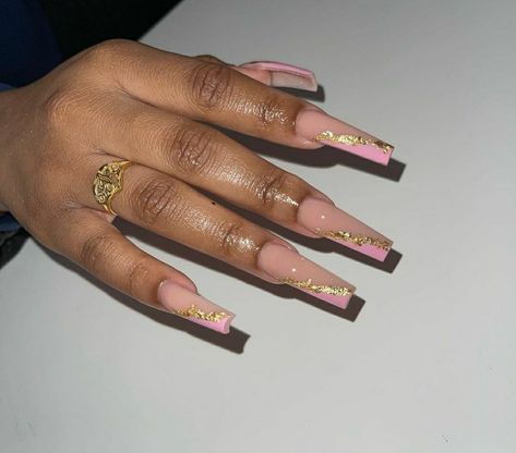 Nail Designs With Flakes, Gold Flake Nail Design, Pink And Gold Acrylics, Baby Pink And Gold Nails, Light Pink Nails With Gold, Pink Nails With Gold Foil, Pink White And Gold Nails, Light Pink And Gold Nails, Gold And Pink Nails