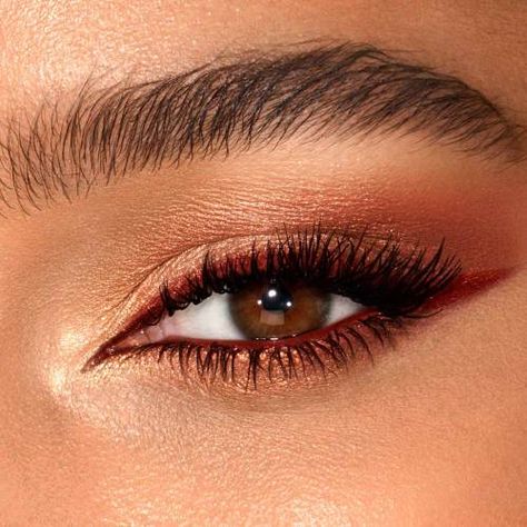 Luxury Palette in Copper Charge on Brown Eyes close-up Maquillage Halloween Simple, Eye Makeup Set, Eyeshadow For Blue Eyes, Makeup For Hazel Eyes, Eye Makeup Pictures, Smink Inspiration, Red Makeup, Eye Makeup Designs, Colored Eyeliner