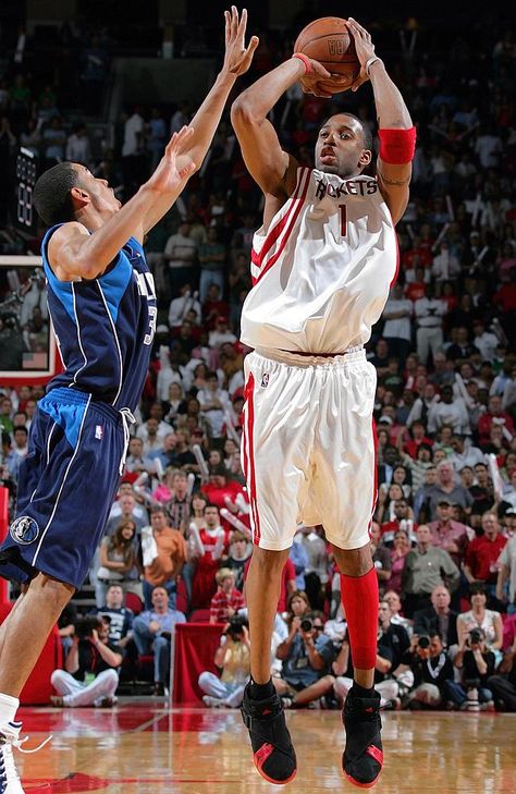 Tracy Mcgrady Tracy Mcgrady Rockets, Mcgrady Wallpaper, Tracy Mcgrady Wallpaper, Gilbert Arenas, Basketball Wallpapers, Tracy Mcgrady, Nba Art, Basketball Is Life, Sport Inspiration