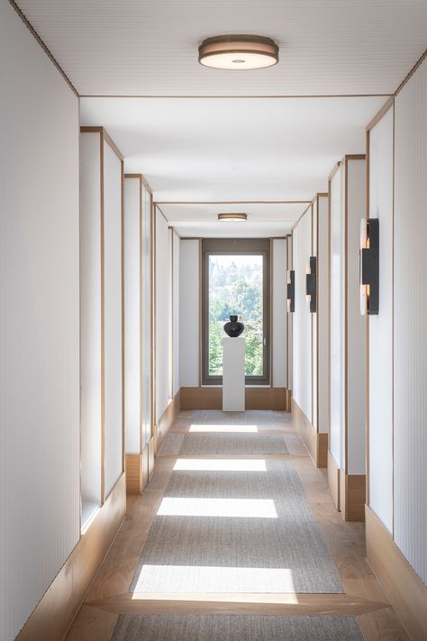 a Hotel Corridor Design, Luxury Classic Interior, Alex Hotel, Hamptons Interior, Penthouse Design, Hotel Corridor, Hotel Hallway, Contemporary Studio, Corridor Design