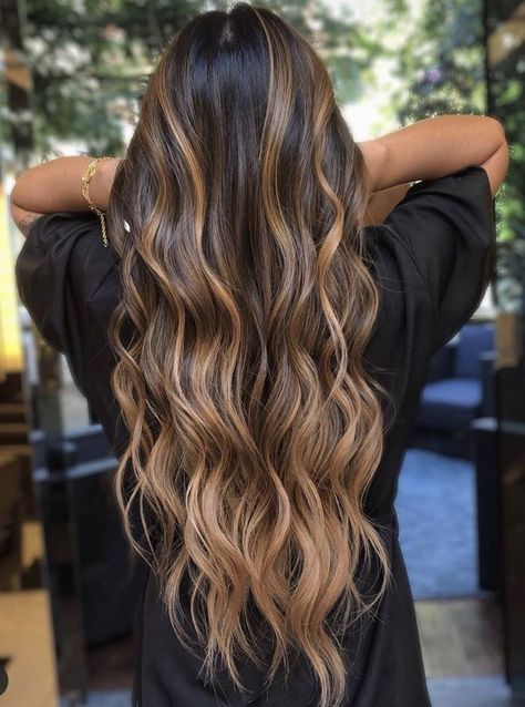 Volume and Color for the Win Curly Hair Balayage Hair Caramel, Balayage Long Hair, Change Hair Color, Gold Hair Colors, Cute Hair Colors, Brown Hair With Blonde Highlights, Long Hair Color, Hair Color And Cut, Hair Dye Colors