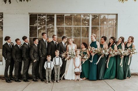 Black + white groomsmen style and emerald green bridesmaids dresses are the perfect compliments at this Oregon wedding | Image by Karra Leigh Photography White And Emerald Green Wedding, Wedding Felt, Charcoal Wedding, Dark Green Wedding, Emerald Green Bridesmaid Dresses, Emerald Green Wedding, Dark Green Bridesmaid Dress, Groomsmen Grey, Emerald Bridesmaid Dresses