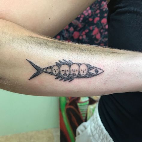 Weird Fishes Radiohead Tattoo, Ween Tattoo, Black Fish Tattoo, Fishbone Tattoo, Stick And Pokes, Salmon Tattoo, Aesthetic Tattoo Ideas, Horrible Tattoos, Master Tattoo