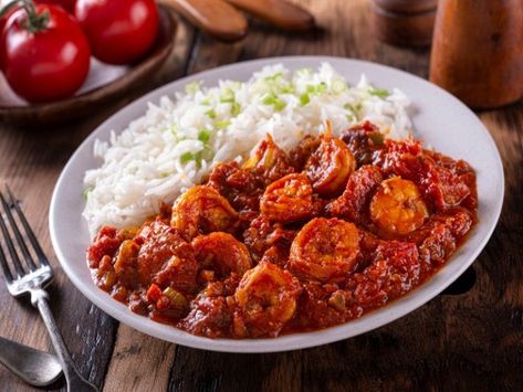 camarones a la diabla Potato Pudding, Shrimp Creole, Simple Green Salad, Cooking White Rice, Gourmet Cooking, Andouille Sausage, Cajun Recipes, Steak Dinner, How To Cook Sausage