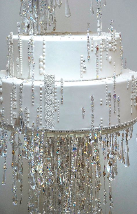 Chandelier Wedding Cake, Cinderella Wedding Cake, Diamond Wedding Cakes, Diamond Cake, Bling Wedding Cakes, Bling Cakes, Chandelier Cake, Chandelier Wedding, Crystal Cake