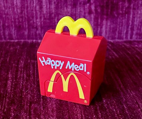 Happy Meal Box, Chicken Honey, Chicken Mcnuggets, Meal Box, 1980s Toys, Collectible Toys, Happy Meal Mcdonalds, Century Decor, Happy Meal Toys