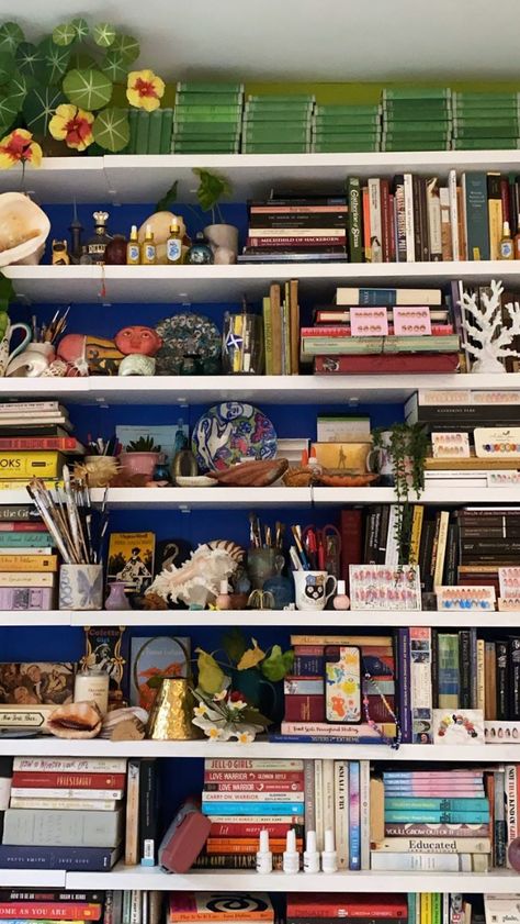 Caroline Calloway’s bookshelves Calloway Aesthetic, Caroline Calloway, Colorful Eclectic Home, Room Redesign, Boho Bathroom, Book Study, West Village, Home Library, House Inspo