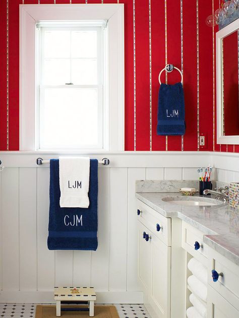 Consider bold reds in your #bathroom (via @Gayle Robertson Roberts Merry Homes and Gardens) #Colors #Decor #Design Sea Bathroom, Red Bathroom Decor, Nautical Bathroom, Blue Bathroom Decor, White Bathroom Decor, Bathroom Color Schemes, Cottage Bathroom, Bathroom Red, Hall Bathroom