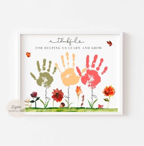 View Christmas printables by AlniPrints on Etsy Thanksgiving Teacher Gifts, Handprint Flower, Handprint Poem, Teacher Appreciation Printables, Mothers Day Signs, Grandparents Day Gifts, Thank You Presents, Handprint Craft, Footprint Art