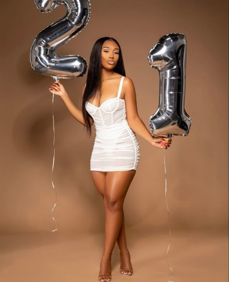 Birthday Photoshoot Poses, Classy 21st Birthday, 22nd Birthday Photoshoot, 21st Birthday Shoot, 21 Photoshoot, 21st Birthday Pictures, Photoshoot Quotes, 16 Photoshoot, Birthday Poses