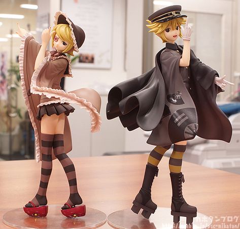 Kagamine Rin & Len (Senbonzakura) – Kahotan's Blog | GOODSMILE COMPANY Cute Anime Figures, Vocaloid Figures, Len Y Rin, Kagamine Rin And Len, Doll Plushies, Kagamine Rin, Anime Figurines, Figure Poses, Anime Dolls