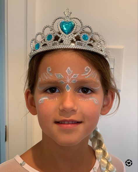 Elsa Makeup Look For Kids, Halloween Costumes Disney Princess, Elsa Face Paint, Costumes Disney Princess, Halloween Costumes Disney, Disney Face Painting, Elsa Makeup, Let It Go Frozen, Frozen Costumes