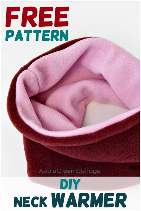 Fleece Scarf Pattern, Fleece Diy, Diy Cowl, Fleece Sewing, Neck Warmer Pattern, Fleece Sewing Projects, Scarf Sewing Pattern, Patterns Clothing, Fleece Projects