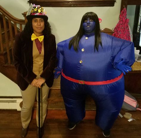 Willy Wonka and Violet B DiY costume ideas Violet Beauregarde Halloween Costume, How To Do Violet Beauregard Makeup, Violet Costume, Diy Violet Costume Willy Wonka, Violet Beauregarde Inflation, Violet Willy Wonka, Miranda Lambert Hair, Willy Wonka Costume, Easy Hairstyle Video