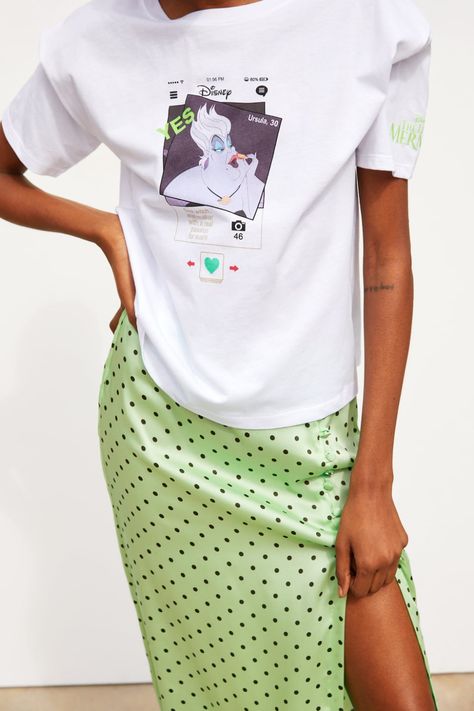 Women's T-shirts | New Collection Online | ZARA South Africa Disney Villain Shirt, Disney Print, Disney T Shirt, Disney Bound Outfits, Embroidery Tshirt, Gangnam Style, Dapper Day, Embroidery Top, Disney T