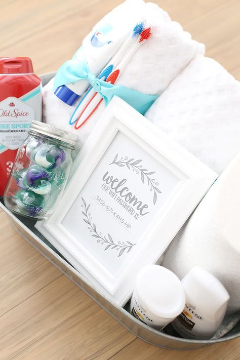 DIY Guest Welcome Basket and Wifi Password Sign - Creative Ideas Welcome Basket Guest Room, Guest Room Goody Basket, Welcome Basket For Guests Hospitality, Welcome Gift Basket House Guests, Guest Staying Over Basket, Guest Goodie Basket, Tenant Welcome Basket, Guest Room Toiletry Basket, Vrbo Welcome Basket