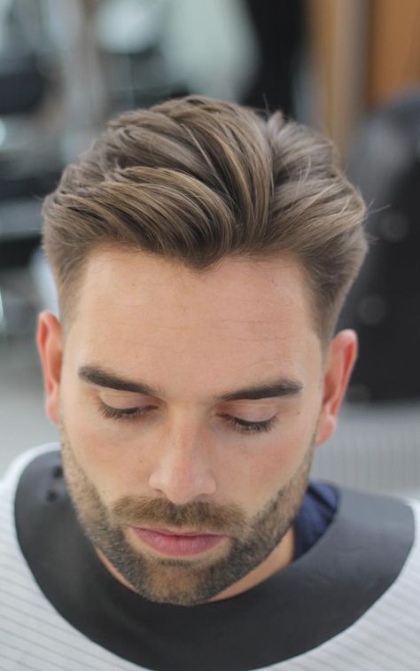 A comb-over hairstyle keeps the sides and back short and leaves a lot of volume on top, perfect for a diamond-shaped face. You can style it with the best hair gel or pomade to hold it in place. Comb over hairstyles looks excellent with a boxed beard. Diamond Face Haircut, Diamond Face Shape Hairstyles, Combed Back Hair, Top Haircuts For Men, Diamond Face Hairstyle, Side Part Haircut, Top Hairstyles For Men, Haircut For Face Shape, Comb Over Haircut