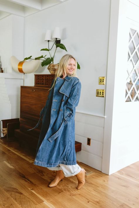 Denim Trench Coat Outfit, Cute Fall Outfit Ideas, Heels Boots Outfit, Jean Trench Coat, Walking Outfits, Kitten Heel Boots, Trench Coat Outfit, Denim Trench Coat, Fall Is Coming