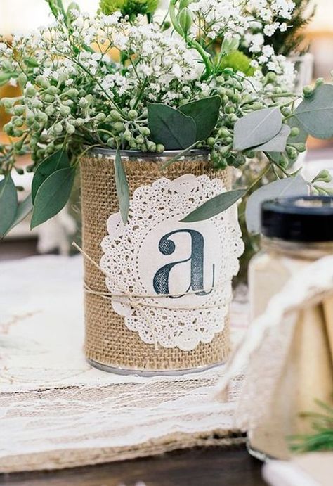 Bridal Shower Centerpieces Diy, Cowgirl Bridal Shower, Simple Bridal Shower Decorations, Paper Doily Crafts, Bridal Shower Decorations Rustic, Outdoor Bridal Showers, Bridal Shower Invitations Diy, Country Bridal Shower, Bridal Shower Decorations Diy