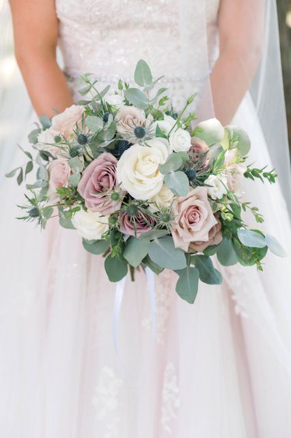 Eucalyptus Photo, Blue And Sage Green, Eucalyptus Bouquet, Dollar Eucalyptus, Bridal Bouquet Pink, Green Bouquet, Silver Dollar Eucalyptus, Blue Bouquet, Pink Garden