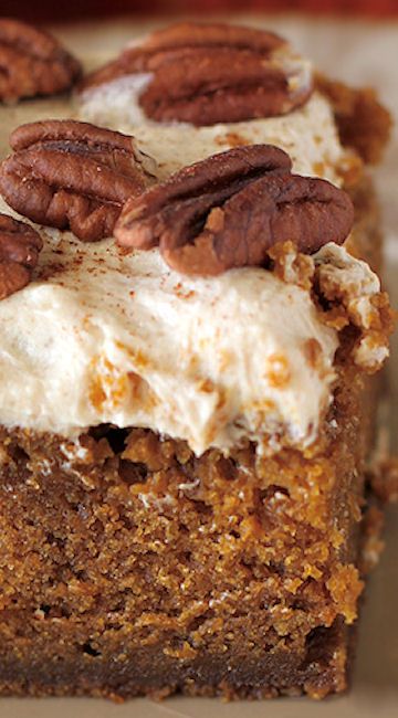 Drunken Pumpkin, Thanksgiving Desserts Pumpkin, Snack Cake Recipe, Pumpkin Gingerbread, Gingerbread Cake, A Piece Of Cake, Poke Cake, Piece Of Cake, Pumpkin Dessert