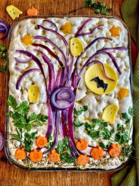 Foccacia Bread, Bread Art, About Halloween, Focaccia Bread, Main Courses, Halloween Recipes, Stop Talking, Halloween Treats, Spooky Halloween