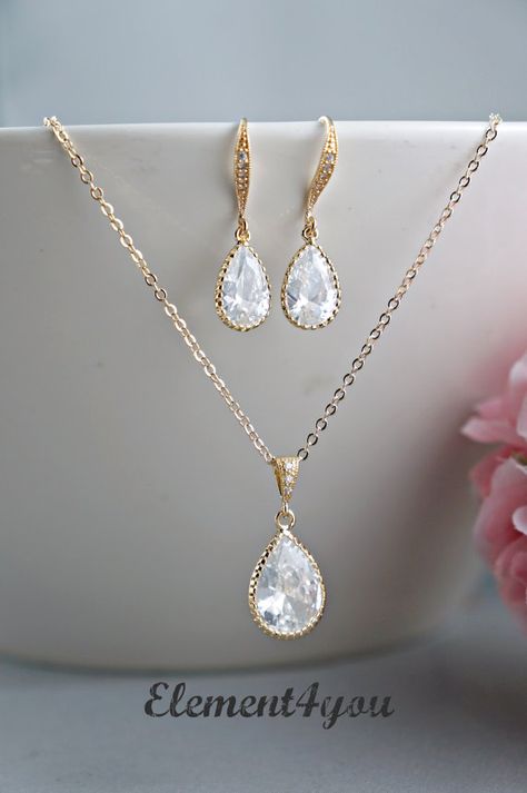 Wedding bridal jewelry set Bridesmaid necklace by Element4you Pearl Dangle Earrings Wedding, Bridal Pendant Necklace, Wedding Bridal Party Gifts, Crystal Bridal Jewelry Sets, Bridal Pendant, Flower Girl Bracelets, Dangle Earrings Wedding, Bridal Necklace Set, Bridal Jewelry Set