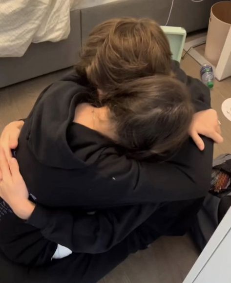 Mia And Johnny Orlando, Johnny Orlando Mia Terrence, Johnny Orlando And Mia Terrence, Johnny Orlando Girlfriend, Iconic Duos, Dream Relationship, Inheritance Games, Johnny Orlando, Random Pict