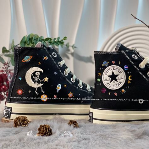 🌿 Love Embroidered Converse 🌿 ❤️ About Our Products: Each pair of shoes from our store is brand new and hand-embroidered to order. Please ensure you select the correct shoe size before checkout. The embroidery is durable and won't fade over time. ✨ Personal Expression: Showcase your unique style with custom embroidery! Contact me to create your own embroidered shoes with a private listing. I'll send you the design for approval before embroidering the shoes. Alternatively, you can design your p Cheerleading Crafts, Converse Embroidery, Embroidered Ghost, Embroidered Sneakers, Embroidered Converse, Converse High Top, Pattern Shoes, Personalized Shoes, Embroidery Shoes