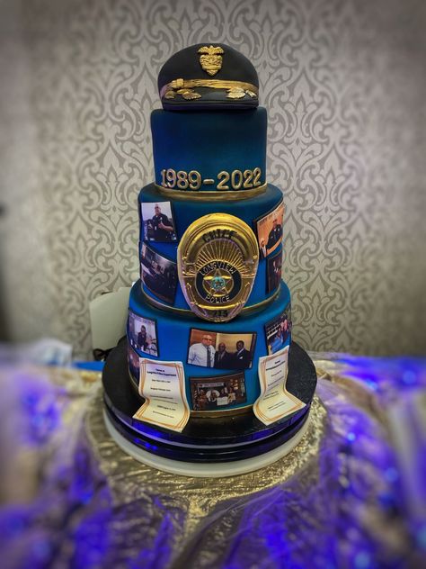 Police retirement cake Police Officer Retirement Cake, Police Retirement Cake Ideas, Police Graduation Cake, Retirement Cake For Police Officer, Police Retirement Cupcakes, State Police Retirement Party Ideas, Police Officer Retirement Party Ideas, Officer Retirement Party, Police Officer Cake