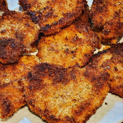 Crispy Italian chicken cutlets sauteed to perfection Italian Chicken Cutlets, Italian Breadcrumbs, Fry Chicken, Sauteed Chicken, Italian Chicken, Favorite Chicken, Open Fire, Chicken Cutlets, Chicken Parmesan