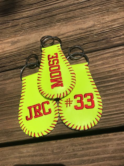 Softball Keychain, Softball Bag Tags, Softball Team Gifts, Thread For Embroidery, Softball Bags, Personalized Bag Tags, Custom Softball, Keychain Leather, Monogram Keychain