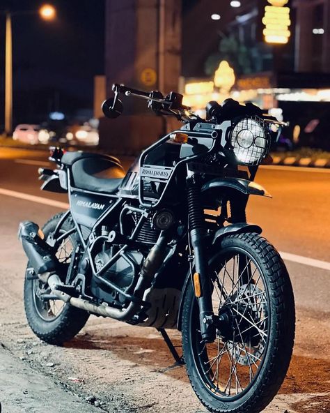 Himalayan Royal Enfield Modified, Himalaya Bike, Royal Enfield Hd Wallpapers, Himalayan Royal Enfield, Dream Motorcycle, Adventure Bike Motorcycles, Moto Wallpapers, Royal Enfield Modified, Seahorse Tattoo