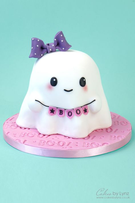 Cute Halloween Ghost Cake Tutorial Elegant Cake Pops, Ghost Cake, Baking Theme, Gravity Cake, Halloween Baby Shower Theme, Cute Halloween Ghost, Cake Mixture, Decorating Videos, Cake Decorating Videos