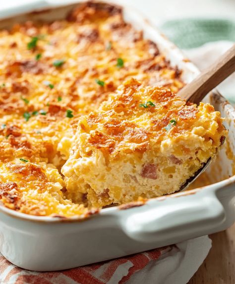 This Farmer's Casserole recipe is a hearty and easy breakfast dish made with eggs, hash browns, and cheese, perfect for feeding a crowd. Farmers Casserole Breakfast, Farmers Casserole Recipe, Farmer's Casserole, Easy Breakfast Dishes, Farmers Casserole, Egg Casserole, Brunch Dishes, Hash Browns, Gluten Free Cheese